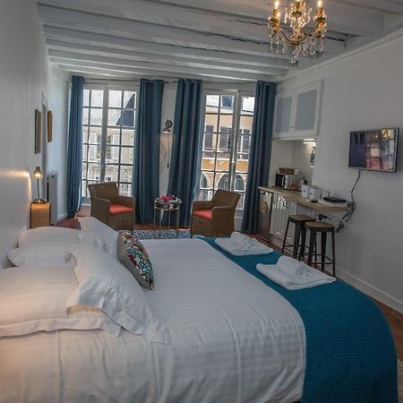 Berceau Henri II Apartment เลอม็องส์ ภายนอก รูปภาพ