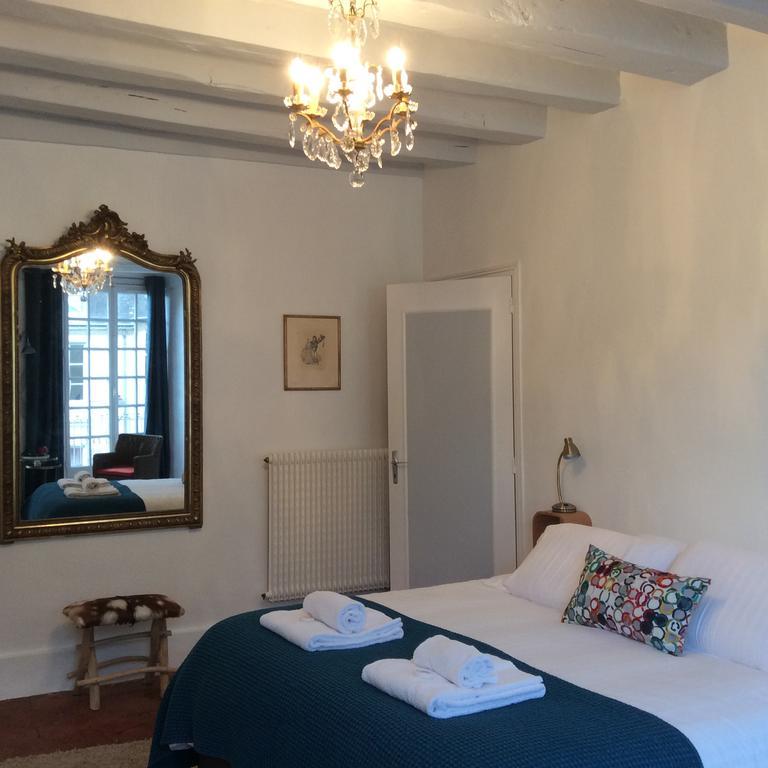 Berceau Henri II Apartment เลอม็องส์ ภายนอก รูปภาพ